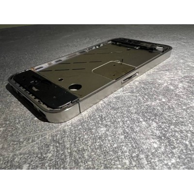 iPhone 4 Silver Bezel Frame iPhone 4 Silver Bezel Frame