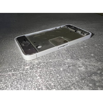 iPhone 4 White Bezel Frame iPhone 4 White Bezel Frame