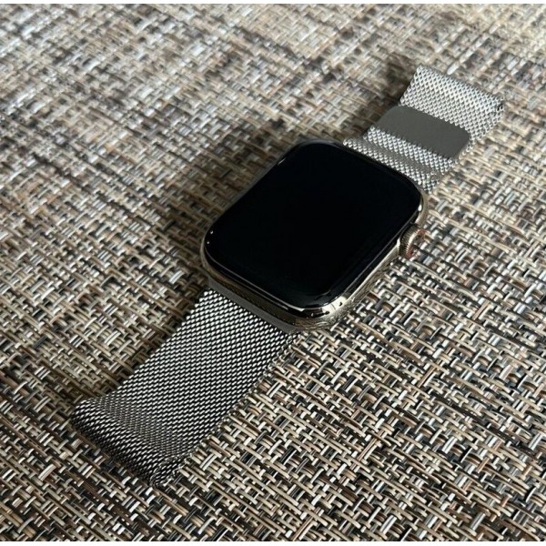 Apple Watch 7 45mm Silver Stainless Steel Case with Silver Milanese Loop