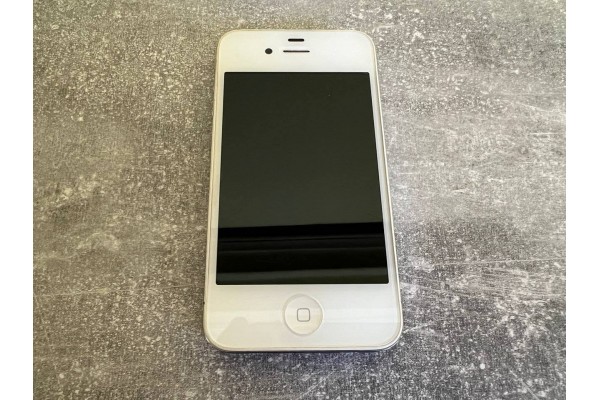 iPhone 4 16Gb Phone
