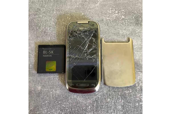 Nokia C7-00 Phone