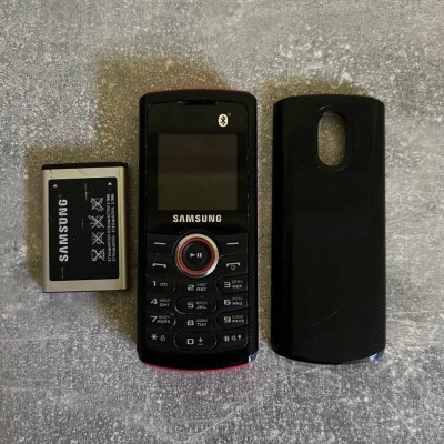 Samsung GT-E2121B Phone Samsung GT-E2121B Phone