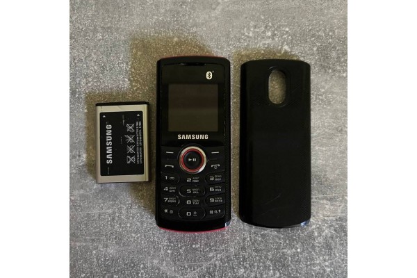 Samsung GT-E2121B Phone Samsung GT-E2121B Phone