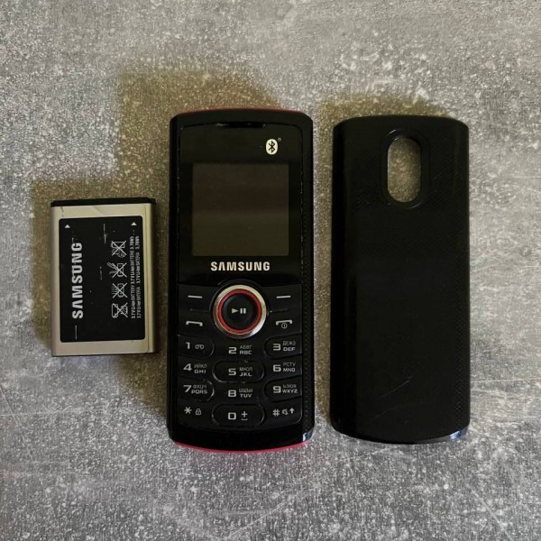 Samsung GT-E2121B Phone Samsung GT-E2121B Phone