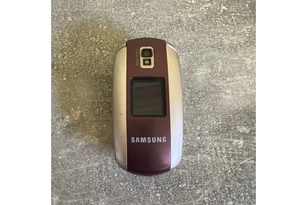 Samsung SGH-E530 Phone Samsung SGH-E530 Phone