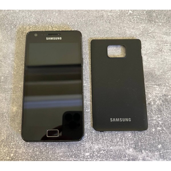 Samsung GT-i9100 Phone Samsung GT-i9100 Phone